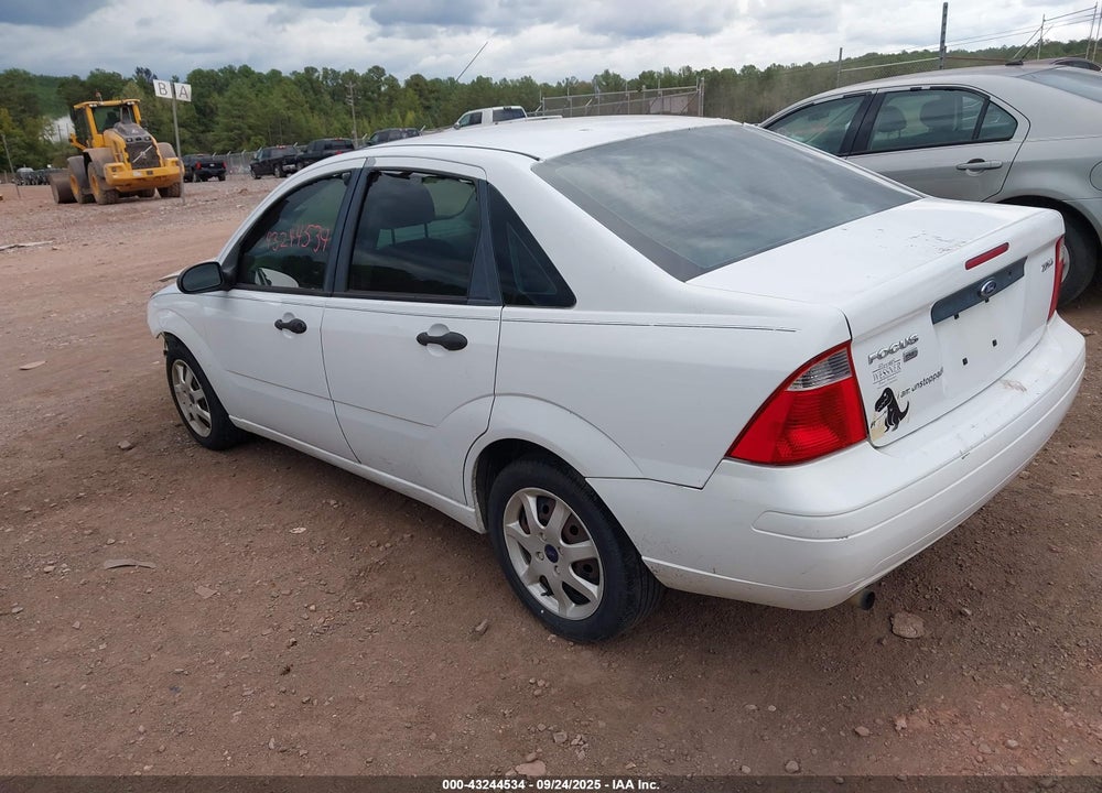 2005 FORD FOCUS ZX4 VIN: 1FAFP34N45W217865