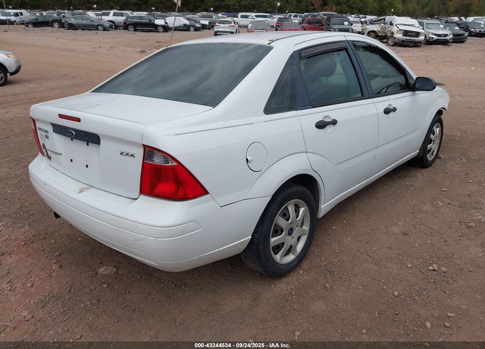 2005 FORD FOCUS ZX4 VIN: 1FAFP34N45W217865
