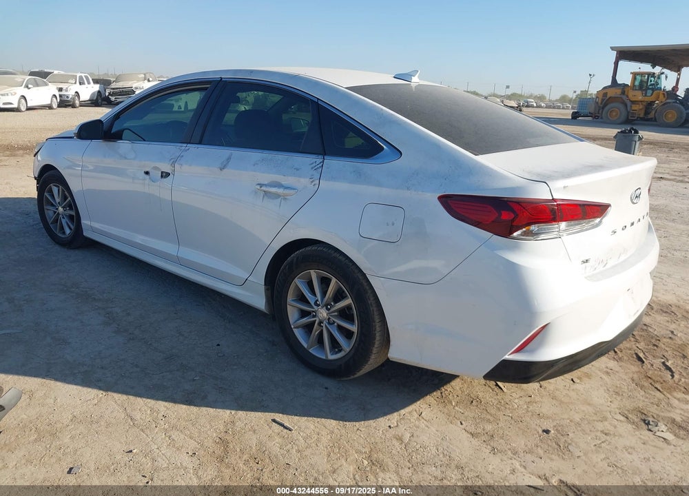 2018 HYUNDAI SONATA VIN: 5NPE24AF9JH621137