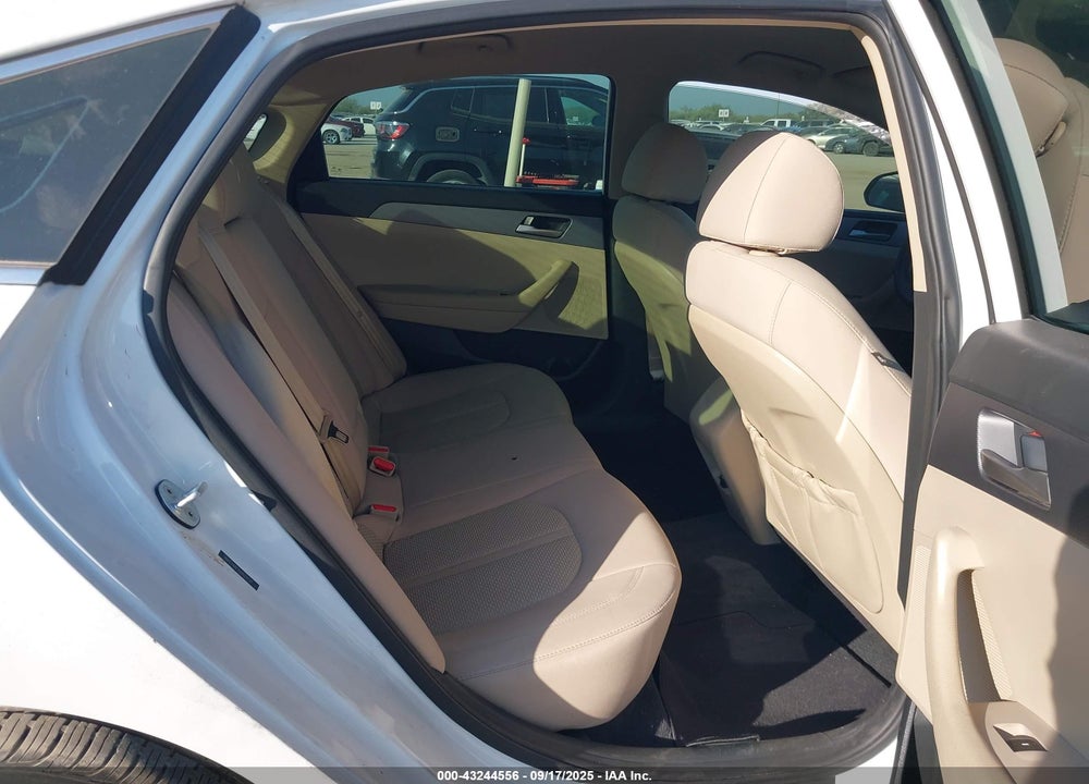 2018 HYUNDAI SONATA VIN: 5NPE24AF9JH621137