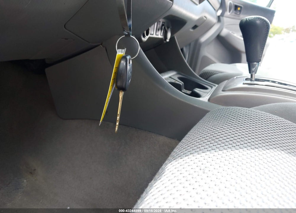 2011 TOYOTA TACOMA VIN: 3TMLU4EN8BM075879