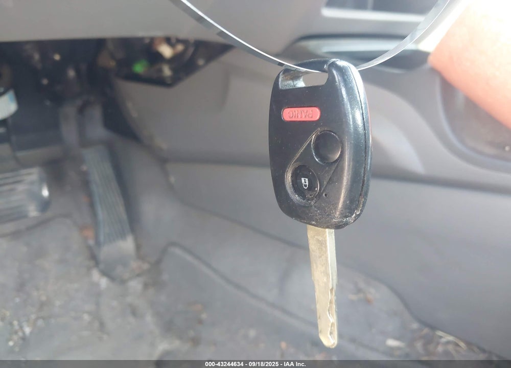 2006 HONDA CIVIC VIN: 1HGFA16546L087877