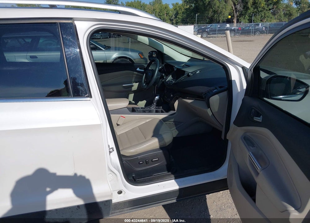 2018 FORD ESCAPE VIN: 1FMCU9J98JUC07941