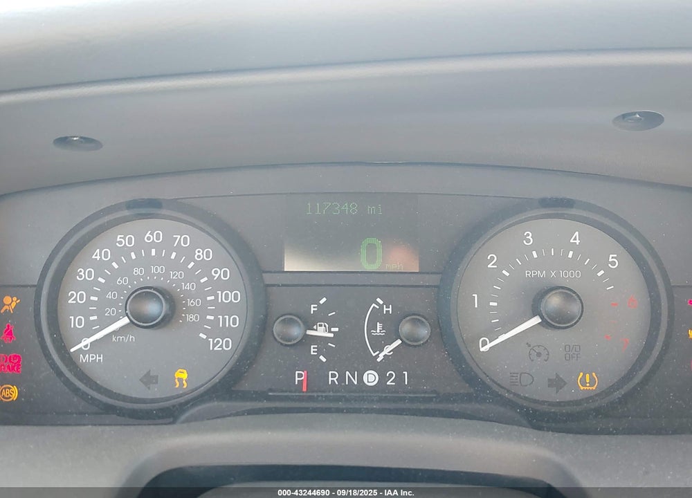 2010 MERCURY GRAND MARQUIS VIN: 2MEBM7FV9AX622896