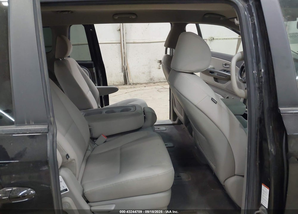 2016 KIA SEDONA LX VIN: KNDMB5C13G6171345