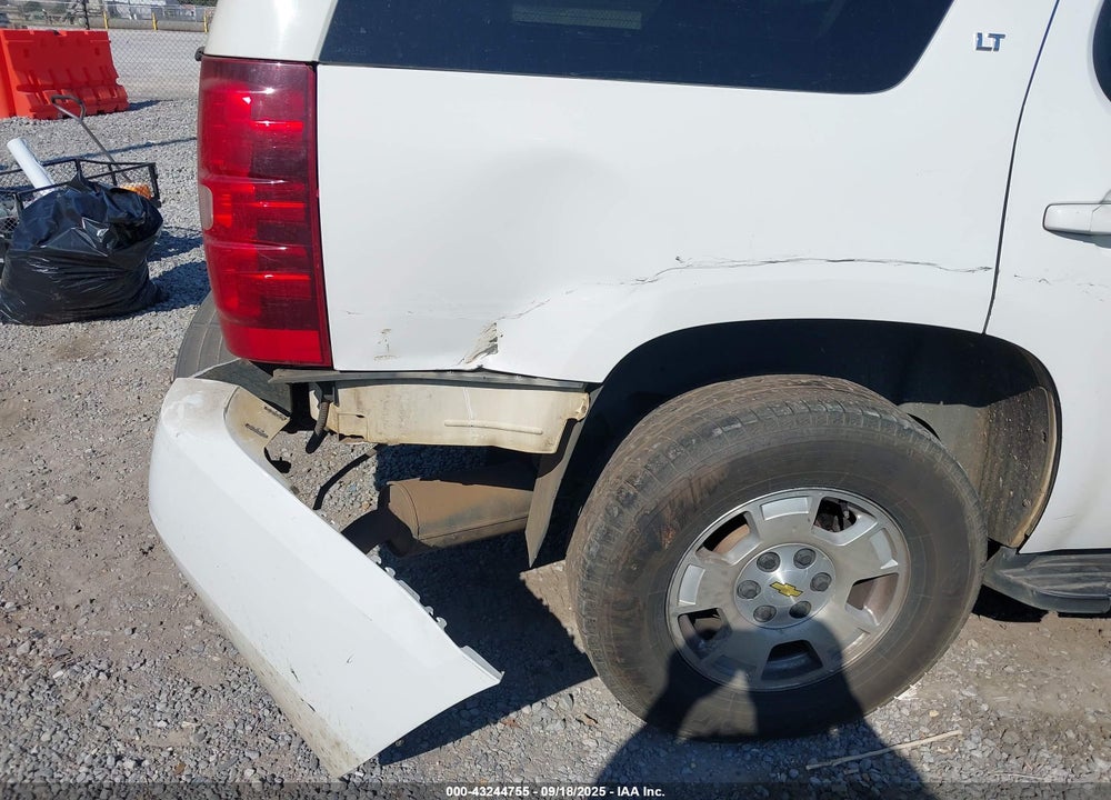 2007 CHEVROLET TAHOE VIN: 1GNFC13077R257561