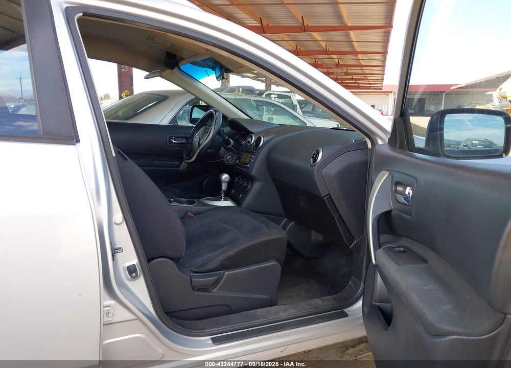 2014 NISSAN ROGUE VIN: JN8AS5MT5EW604216