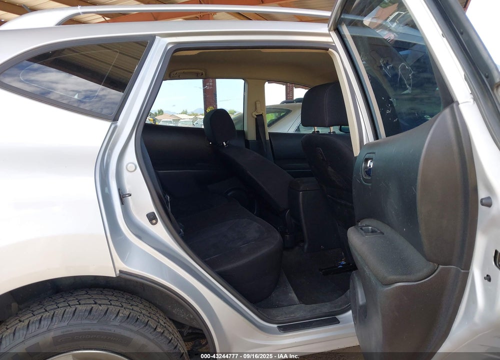 2014 NISSAN ROGUE VIN: JN8AS5MT5EW604216