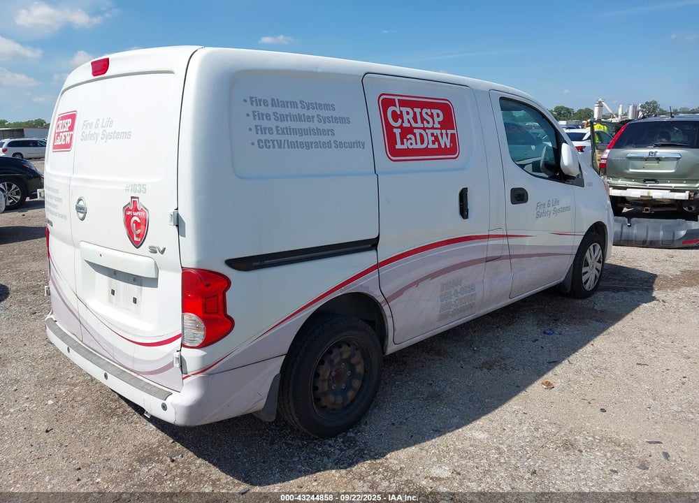 2015 NISSAN NV200 SV VIN: 3N6CM0KN1FK696196