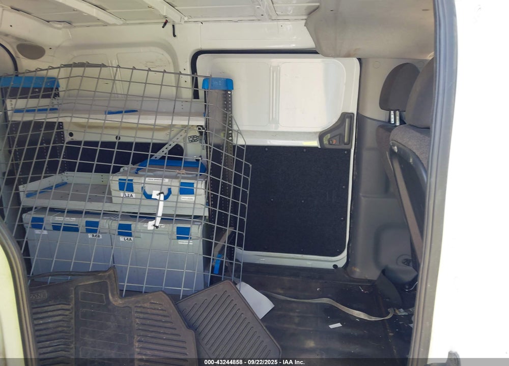 2015 NISSAN NV200 SV VIN: 3N6CM0KN1FK696196