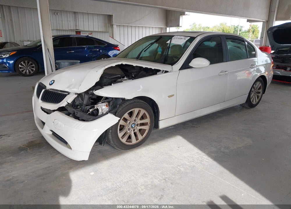 2008 BMW 328I VIN: WBAVA37568NL49181