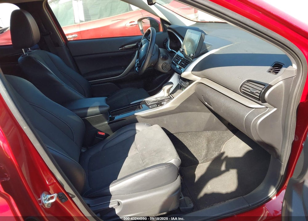 2024 MITSUBISHI ECLIPSE VIN: JA4ATWAA3RZ070116