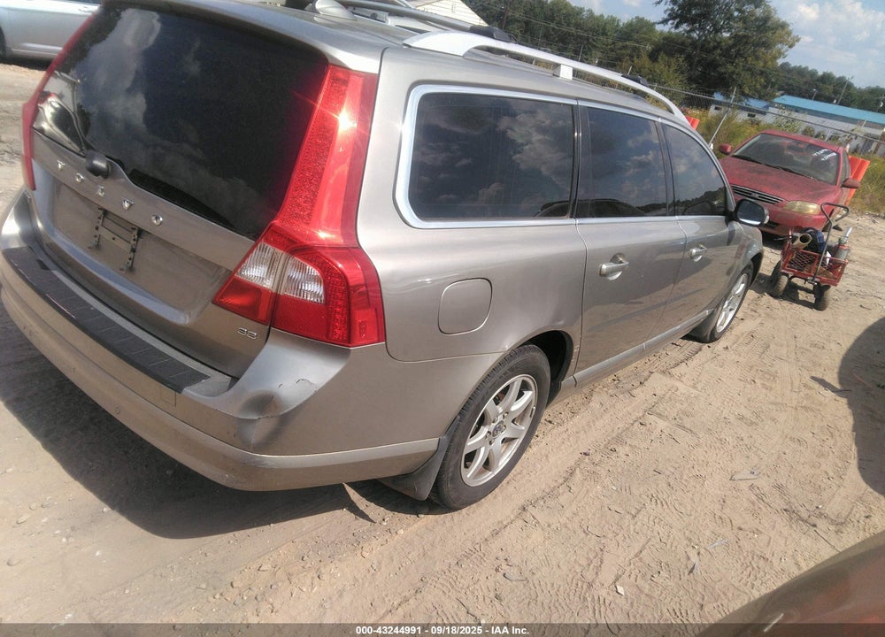 2008 VOLVO V70 3.2 VIN: YV1BW982281040727