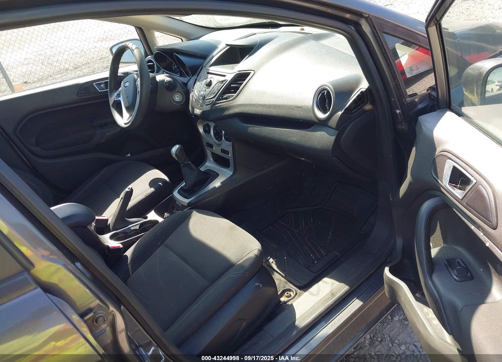 2015 FORD FIESTA VIN: 3FADP4BE1FM141376