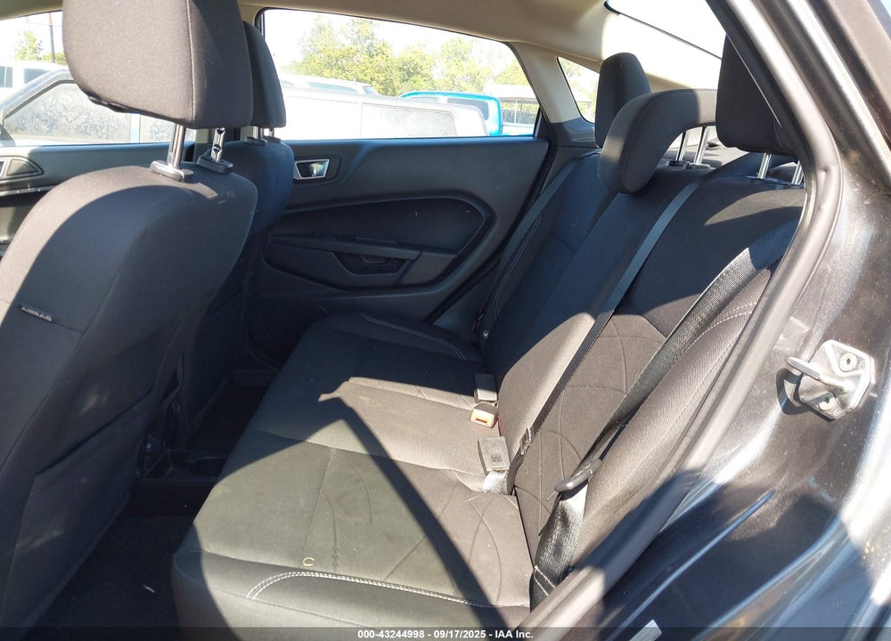 2015 FORD FIESTA VIN: 3FADP4BE1FM141376