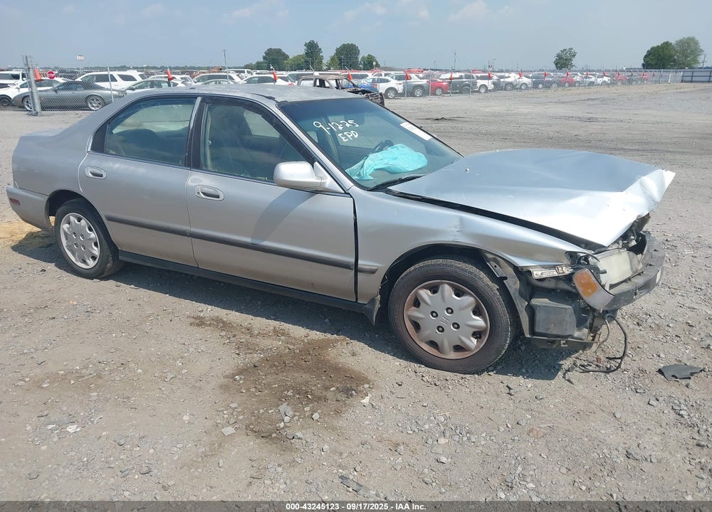 1997 HONDA ACCORD LX VIN: 1HGCD5638VA001075