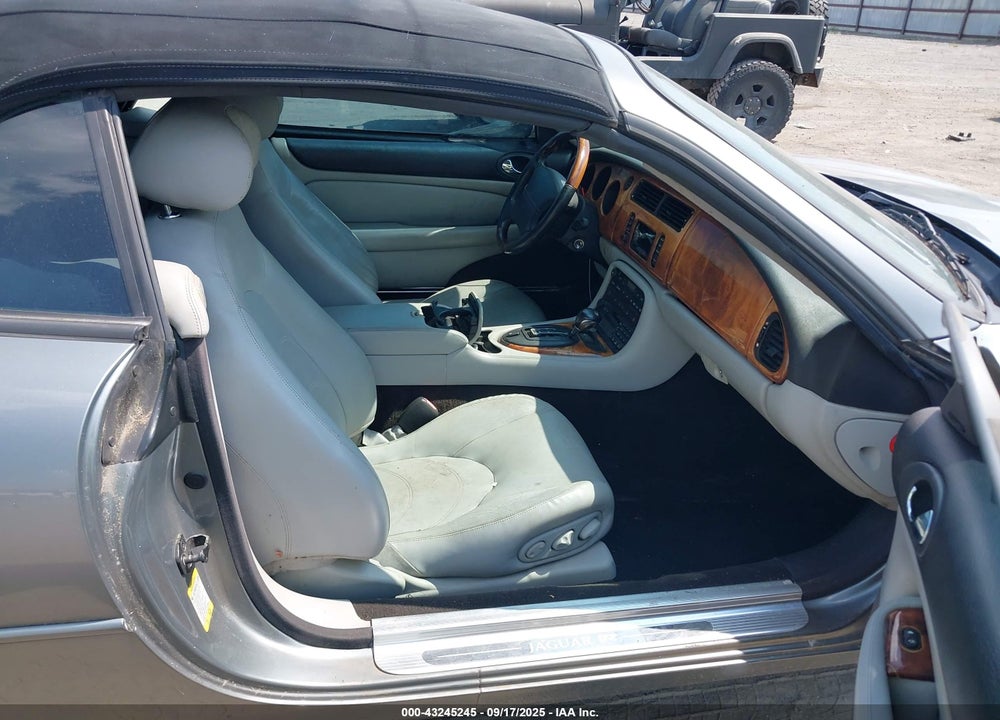 2003 JAGUAR XKR VIN: SAJDA42B233A34355