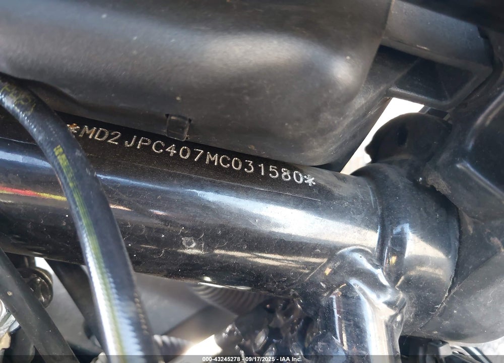 2021 KTM 200 DUKE VIN: MD2JPC407MC031580