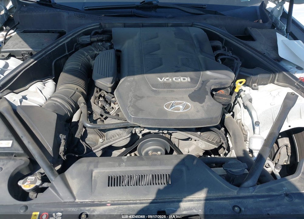 2015 HYUNDAI GENESIS 3.8 VIN: KMHGN4JE3FU071319