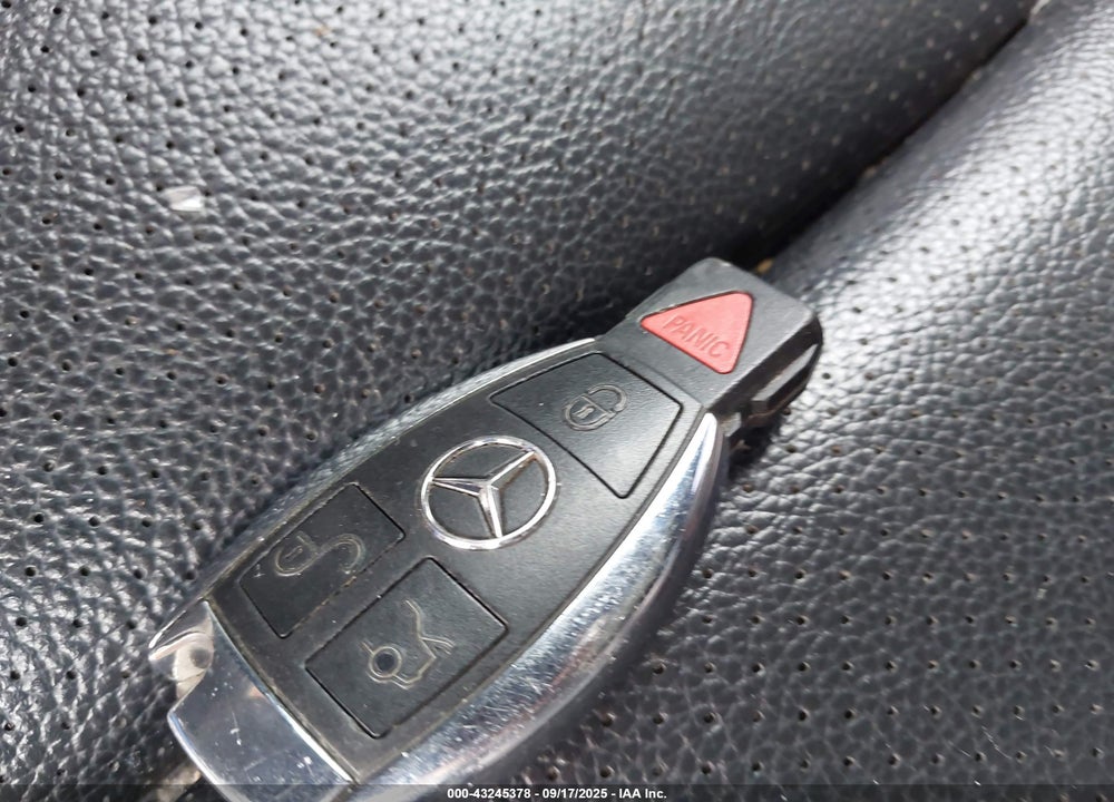 2016 MERCEDES-BENZ C CLASS VIN: WDDWF4JB1GR147696