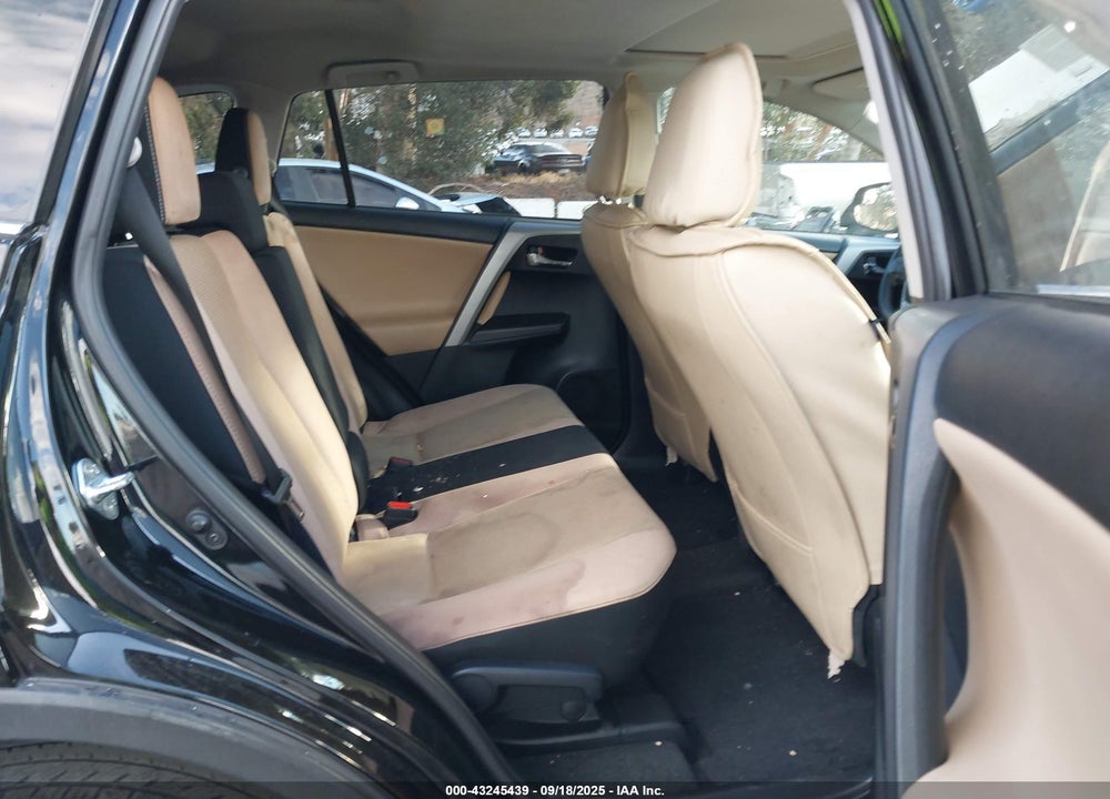 2016 TOYOTA RAV4 XLE VIN: 2T3WFREV0GW256078