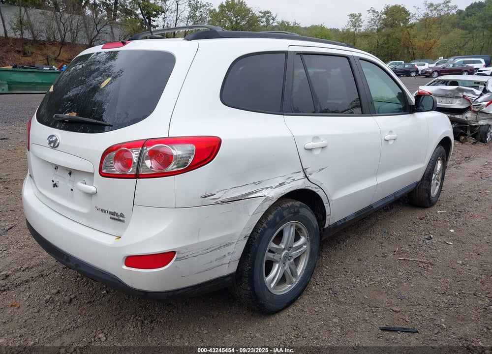 2011 HYUNDAI SANTA FE VIN: 5XYZGDAB3BG016863