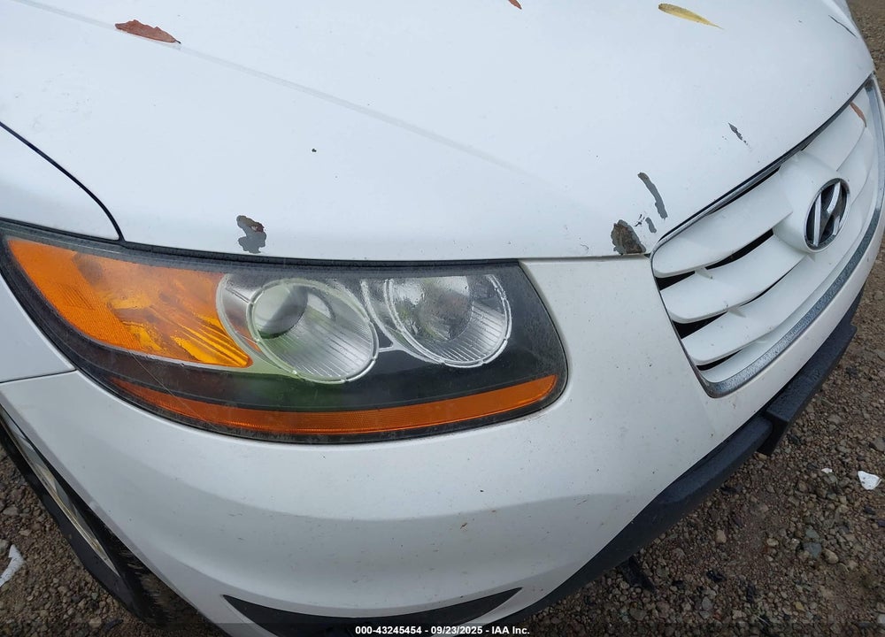 2011 HYUNDAI SANTA FE VIN: 5XYZGDAB3BG016863