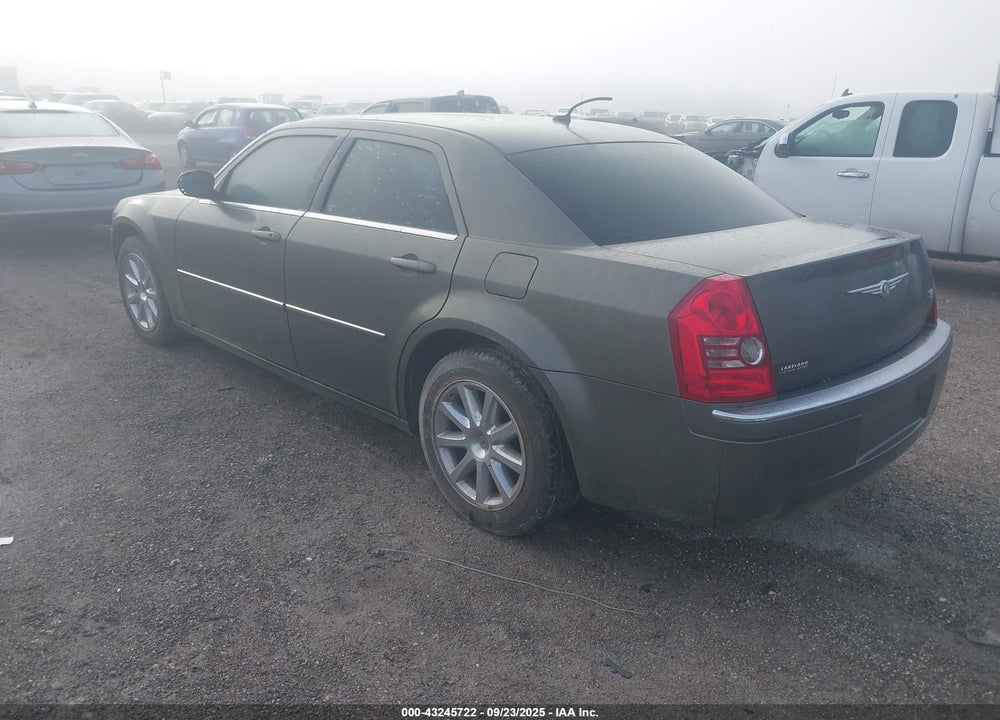 2008 CHRYSLER 300 VIN: 2C3LA33G48H109447