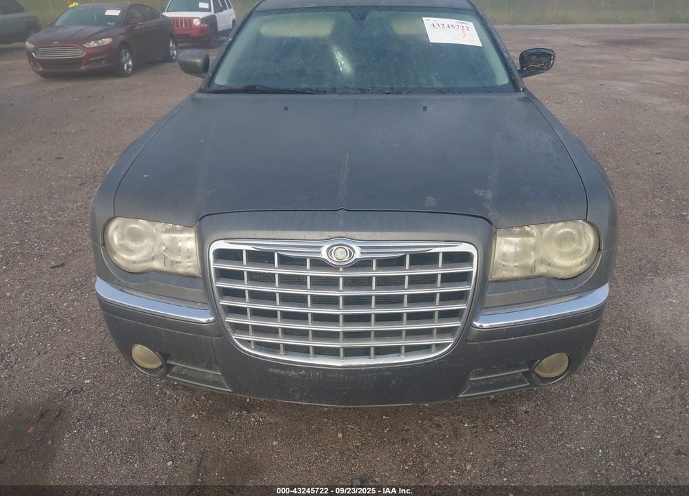 2008 CHRYSLER 300 VIN: 2C3LA33G48H109447