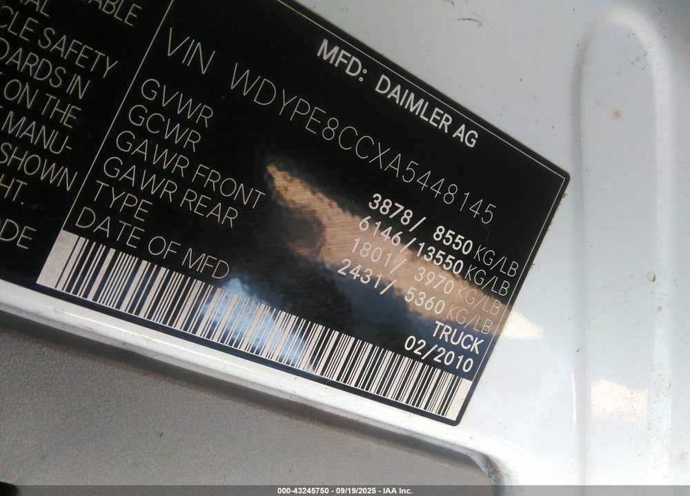 2010 UNDEFINED --- VIN: WDYPE8CCXA5448145