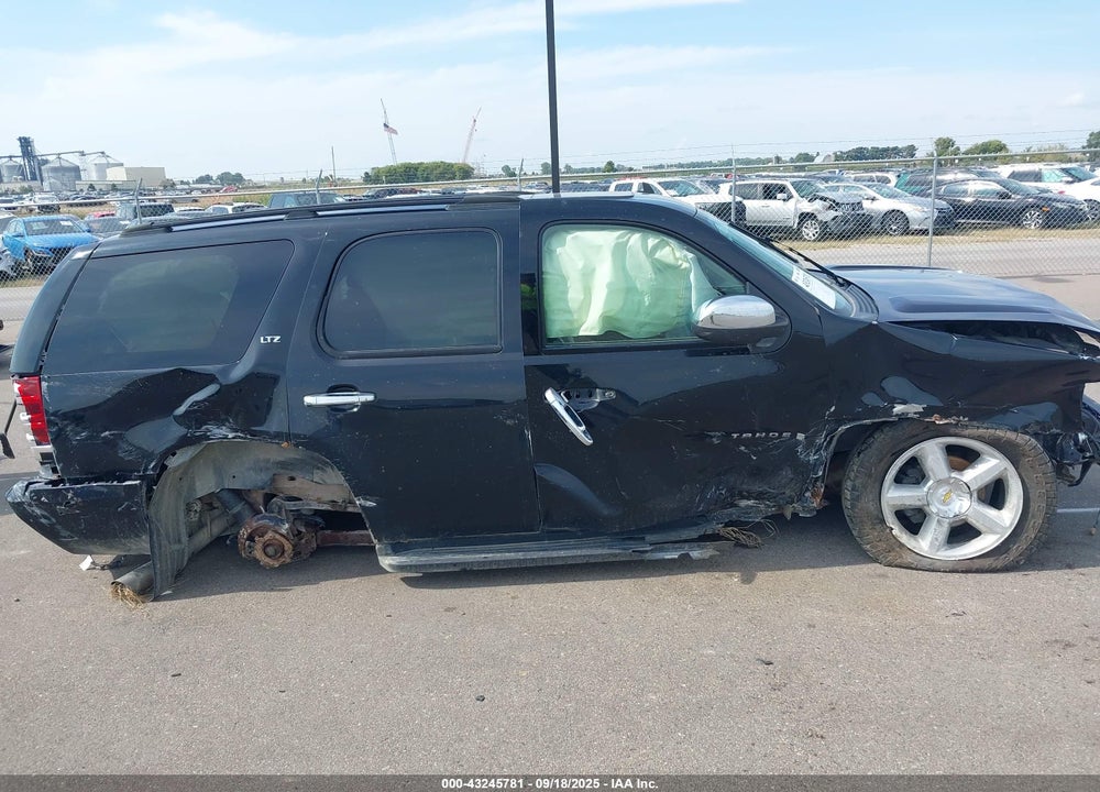 2007 CHEVROLET TAHOE LTZ VIN: 1GNFK13057J135850