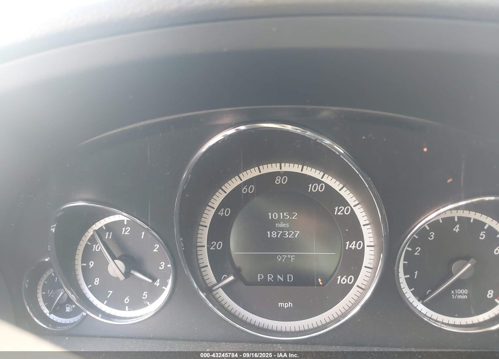2010 MERCEDES-BENZ E-CLASS VIN: WDDKJ5GB7AF003055