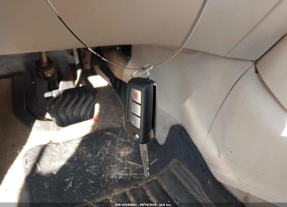 2015 NISSAN ROGUE VIN: KNMAT2MVXFP562372