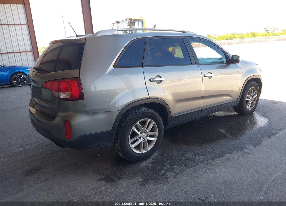 2014 KIA SORENTO VIN: 5XYKT3A63EG501308