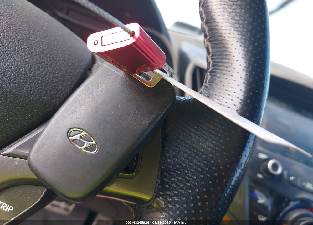 2017 HYUNDAI VELOSTER VIN: KMHTC6AE4HU308760