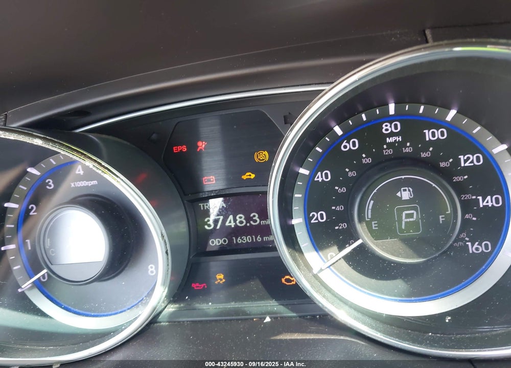 2011 HYUNDAI SONATA VIN: 5NPEC4AC4BH046336