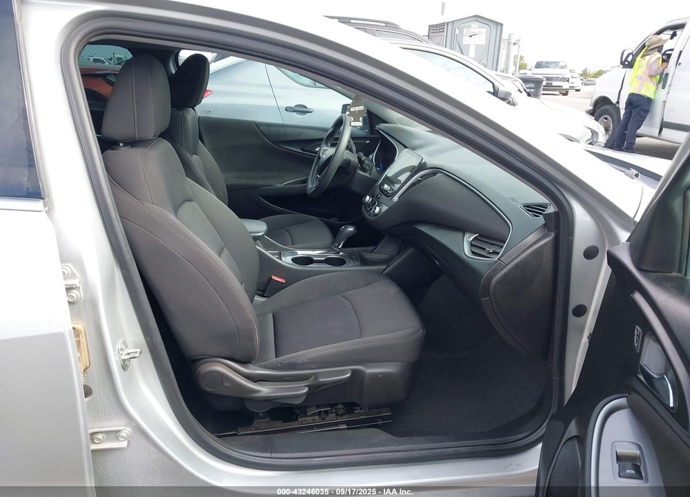 2019 CHEVROLET MALIBU 1LS VIN: 1G1ZB5ST3KF206699