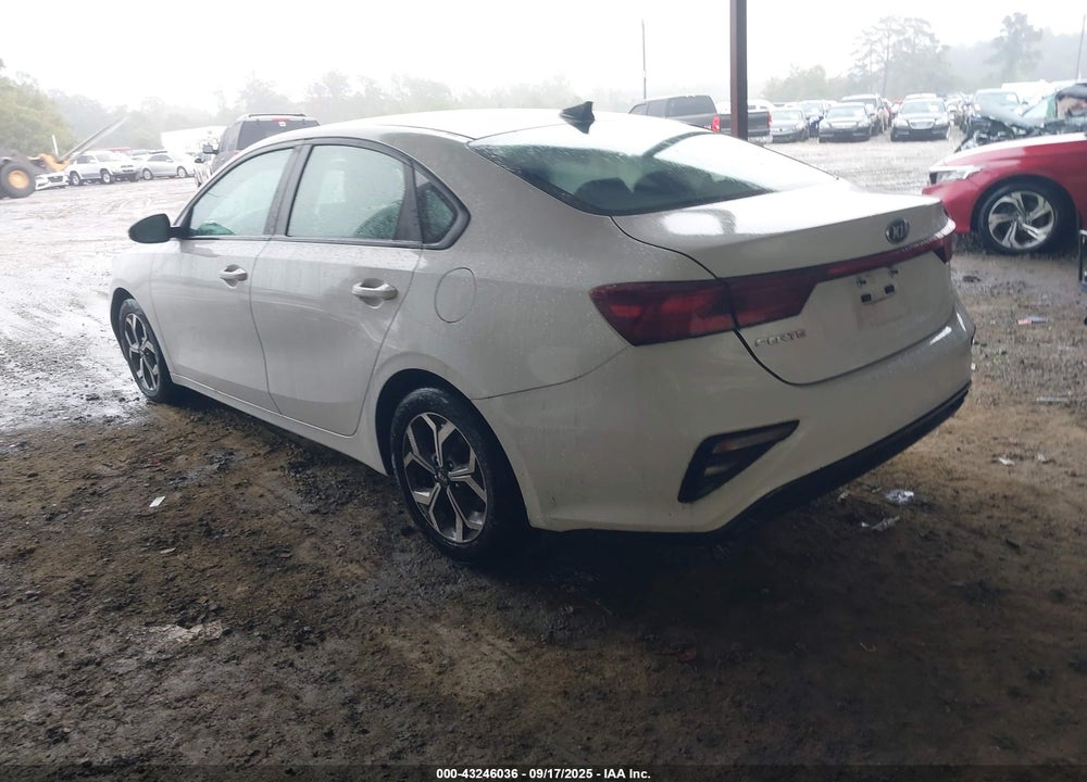 2021 KIA FORTE VIN: 3KPF24AD7ME299335