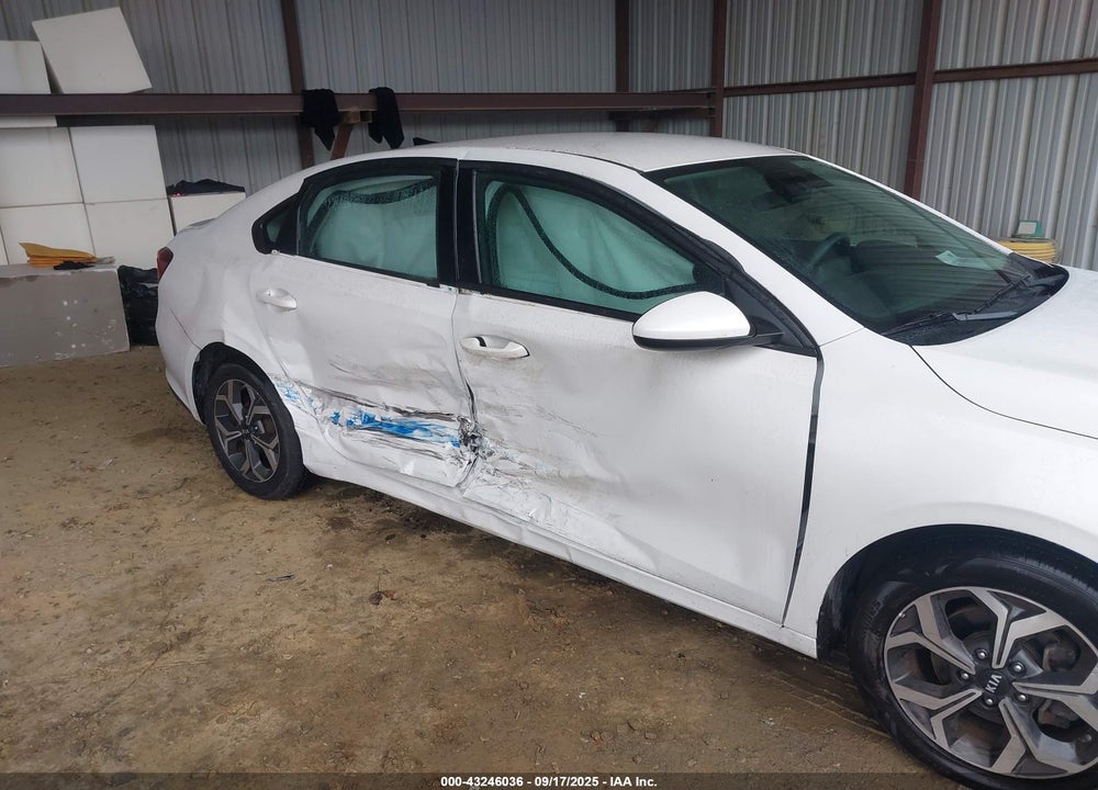 2021 KIA FORTE VIN: 3KPF24AD7ME299335