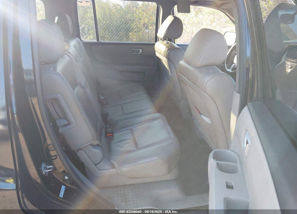 2012 HONDA PILOT VIN: 5FNYF4H67CB033374