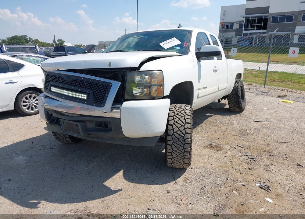 2008 CHEVROLET SILVERADO C1500 VIN: 1GCEC19J48Z227908