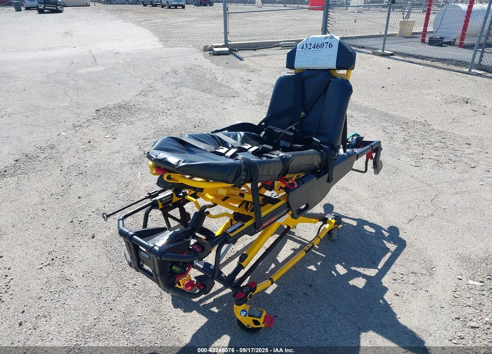 2021 STRYKER AMBULANCE STRETCHER VIN: 2101020700068