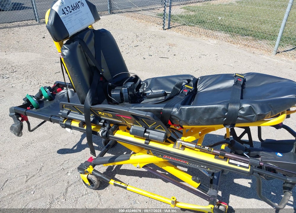 2021 STRYKER AMBULANCE STRETCHER VIN: 2101020700068
