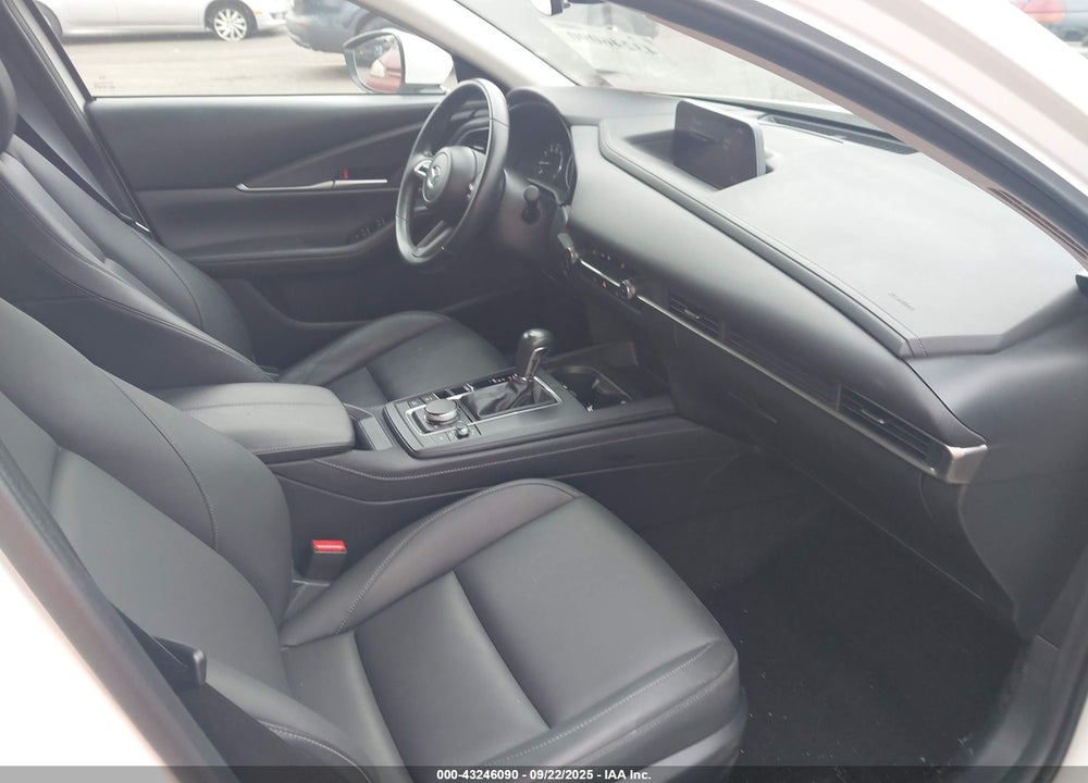 2023 MAZDA CX-30 VIN: 3MVDMBBM8PM521538