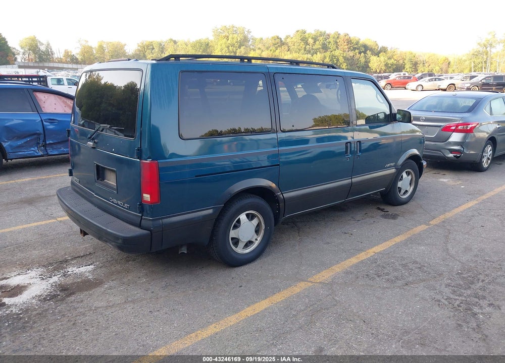 1999 CHEVROLET ASTRO VIN: 1GNDM19W5XB113273