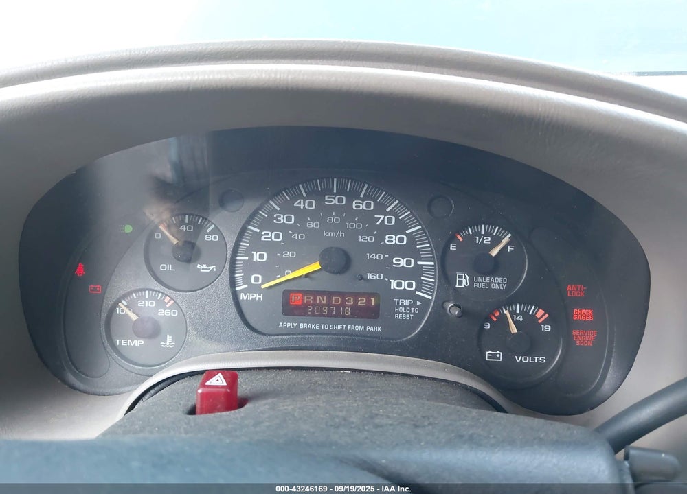 1999 CHEVROLET ASTRO VIN: 1GNDM19W5XB113273