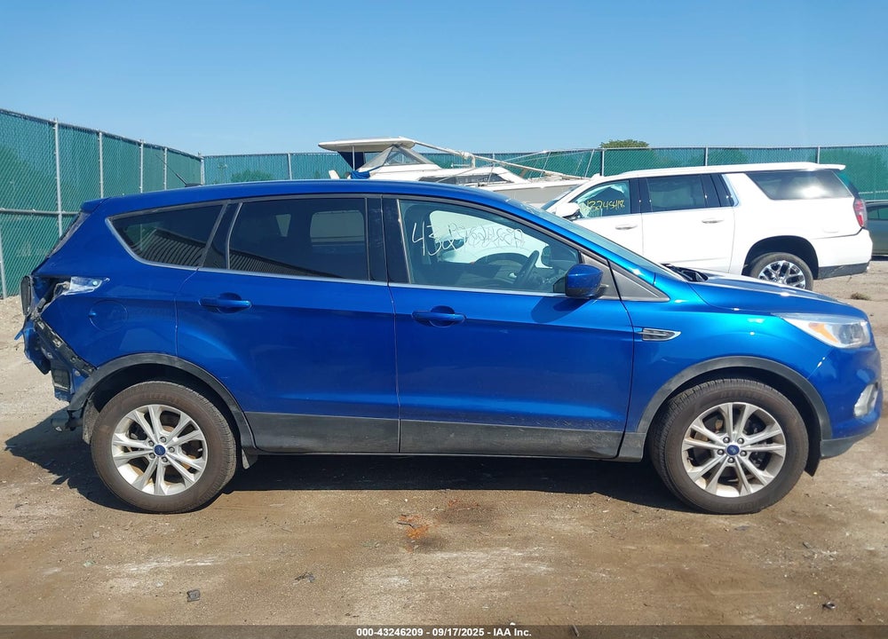 2017 FORD ESCAPE SE VIN: 1FMCU9GD0HUB50222