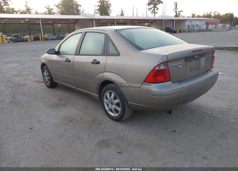 2005 FORD FOCUS ZX4 VIN: 1FAFP34N25W155429
