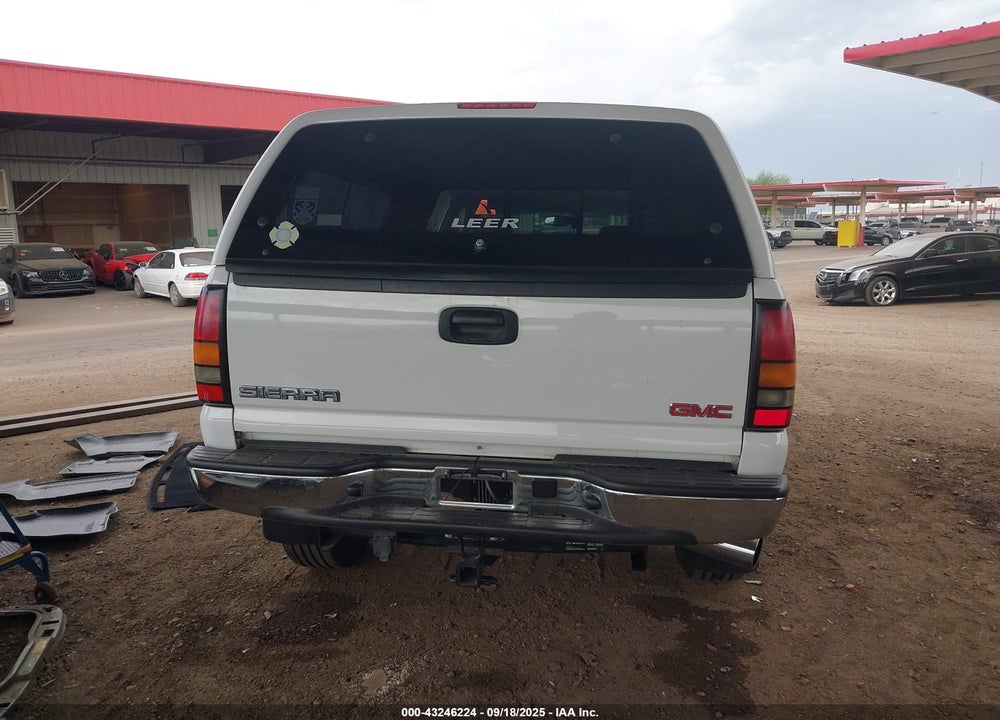 2007 GMC SIERRA 2500HD CLASSIC SLT VIN: 1GTHK23D17F155199