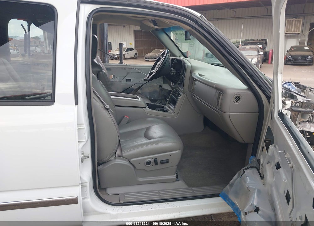 2007 GMC SIERRA 2500HD CLASSIC SLT VIN: 1GTHK23D17F155199